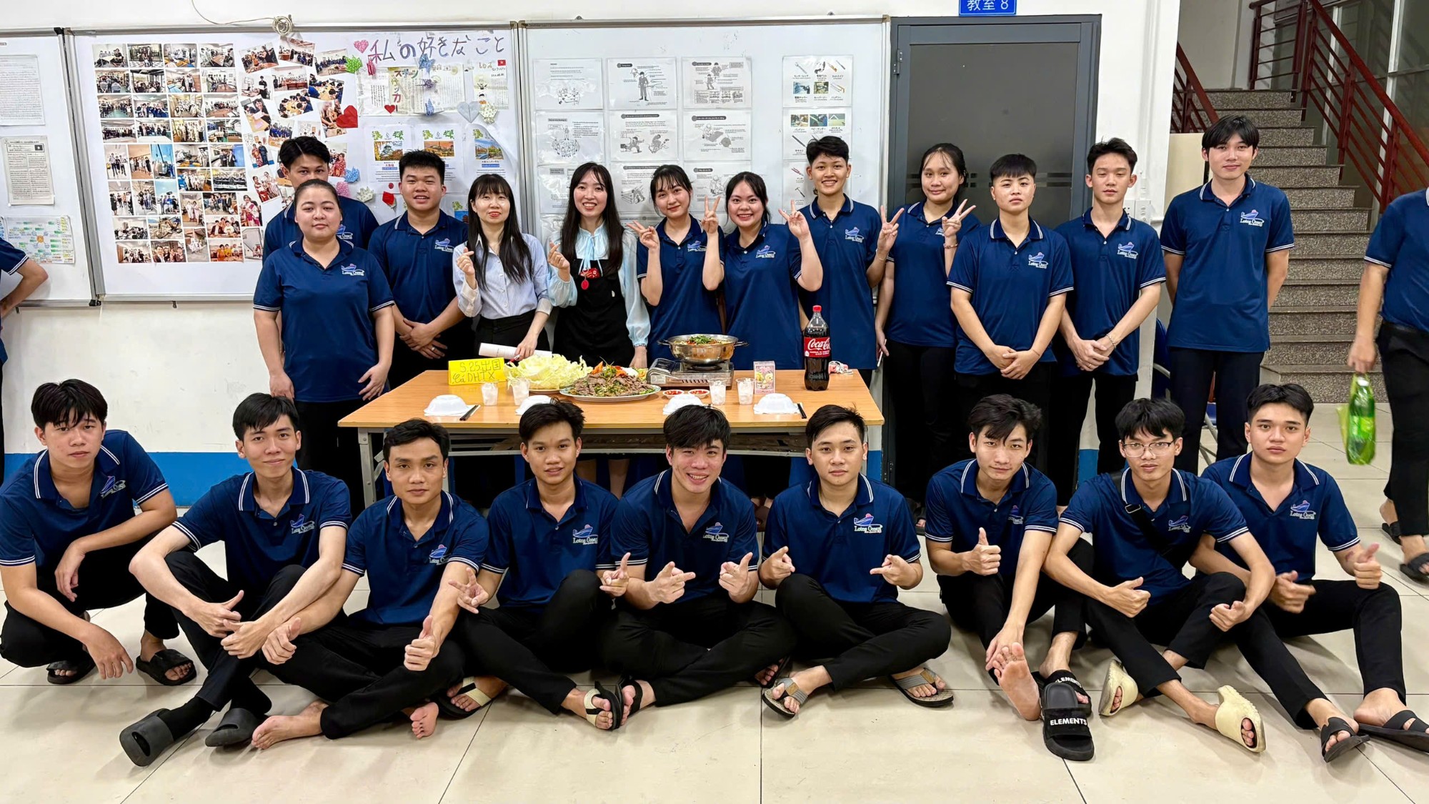HOẠT ĐỘNG NGOẠI KHÓA: “KHI NGƯỜI ĐÀN ÔNG VÀO BẾP” – CUỘC THI NẤU ĂN ĐẦY SẮC MÀU TẠI TRƯỜNG NHẬT NGỮ HOA SEN